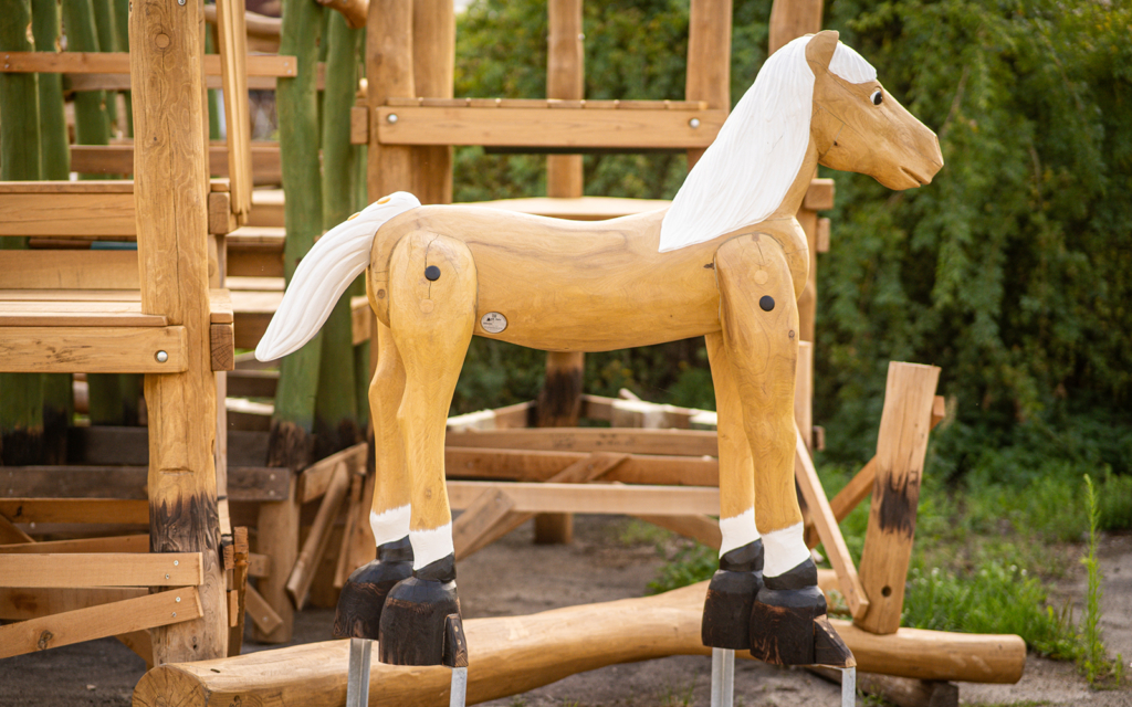 Pferd-Spielskulptur